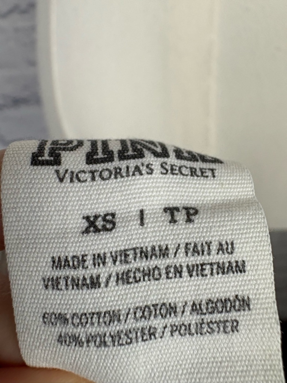 Victoria’s Secret pink sequin top size XS - Picture 7 of 7